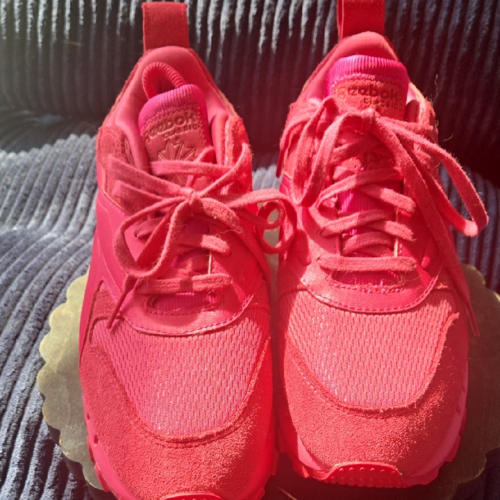 Reebok Women's Bright Pink Athletic Shoes